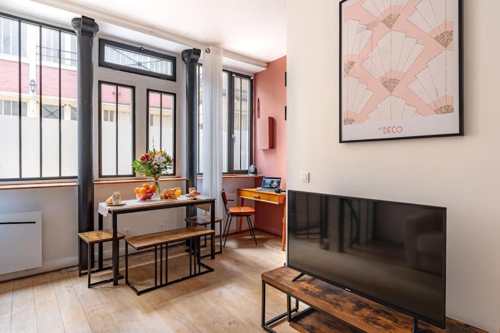 Appartement Magnifique Et Relaxant Avec Sauna パリ エクステリア 写真